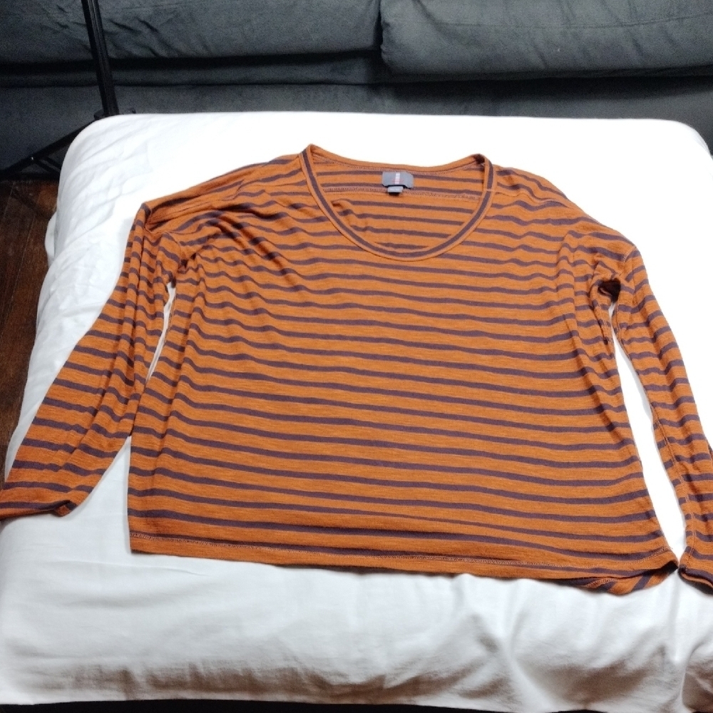 Jeans By Buffalo Women's Long Sleeved Top Size XL